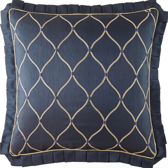 Beautiful Waterford 5 piece comforter set Navy - Picture 5 of 6